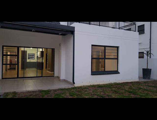 3 BEDROOM APARTMENT TO LET IN PARKLANDS NORTH